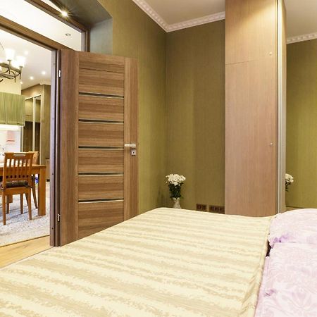 Oldrigaluxapart Free Parking Bagian luar foto